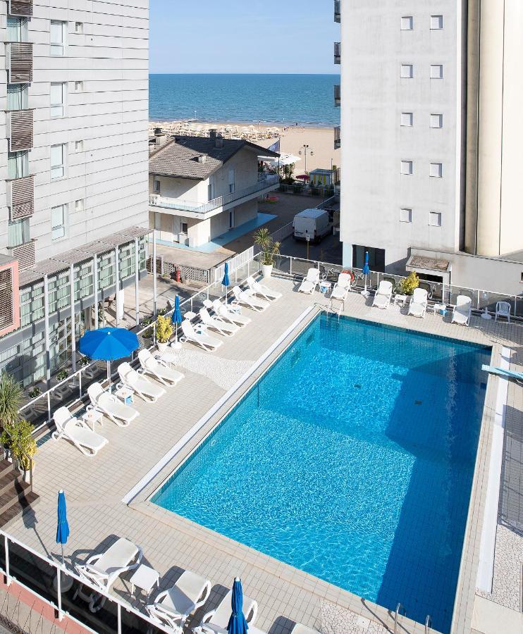 Hotel Rosanna 3 Stelle Superior 리도 디 예솔로 외부 사진