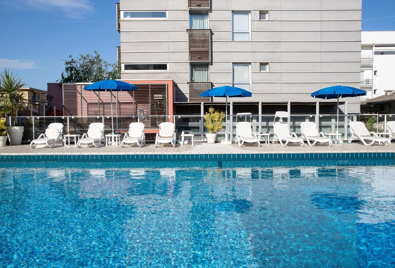 Hotel Rosanna 3 Stelle Superior 리도 디 예솔로 외부 사진