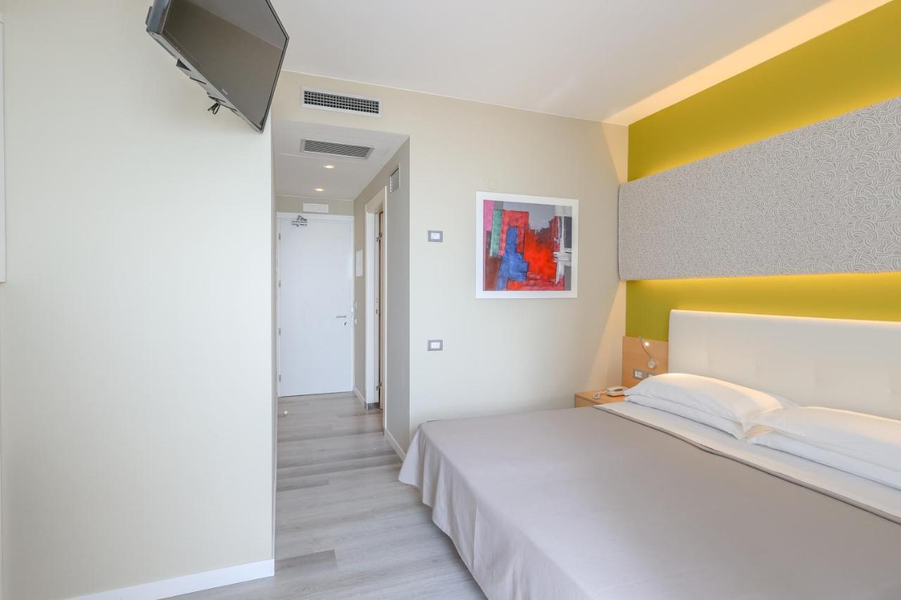 Hotel Rosanna 3 Stelle Superior 리도 디 예솔로 외부 사진
