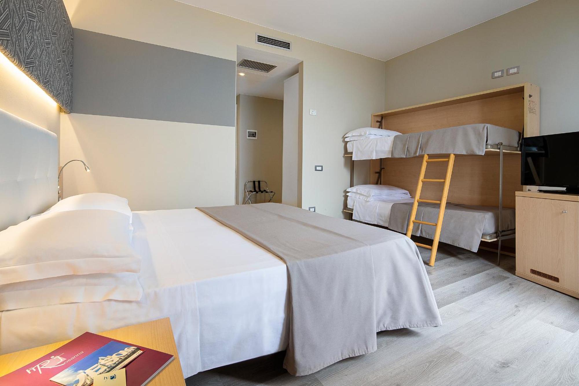 Hotel Rosanna 3 Stelle Superior 리도 디 예솔로 외부 사진